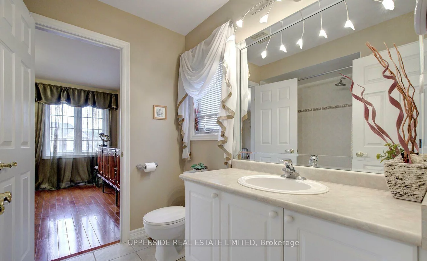 119, Thornhill Woods, Patterson, Vaughan