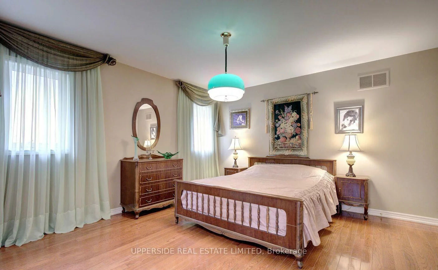119, Thornhill Woods, Patterson, Vaughan