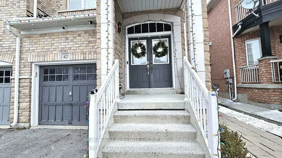 42, Ozner, Vellore Village, Vaughan