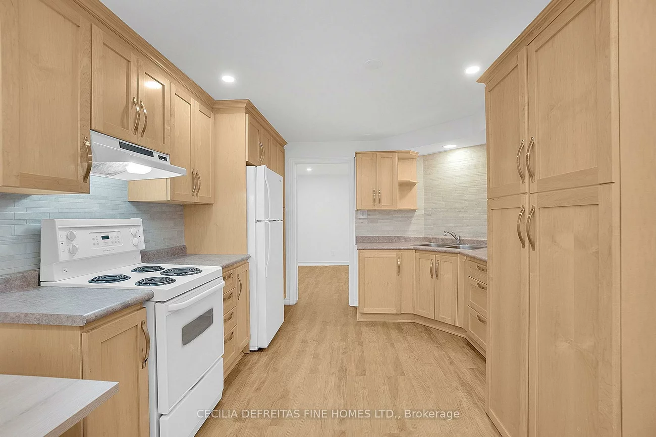 40, Venetian, East Woodbridge, Vaughan