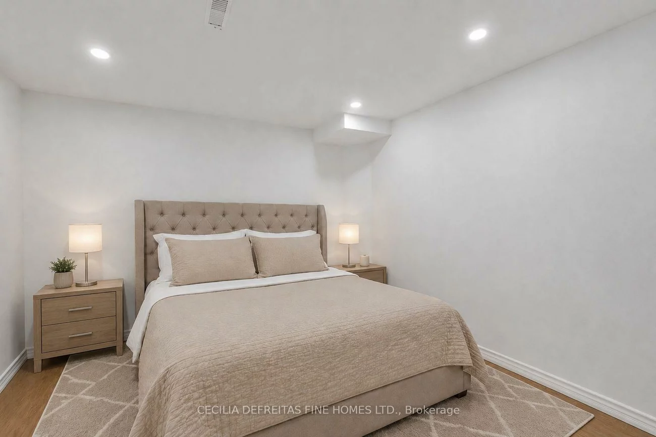 40, Venetian, East Woodbridge, Vaughan
