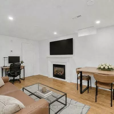 40, Venetian, East Woodbridge, Vaughan