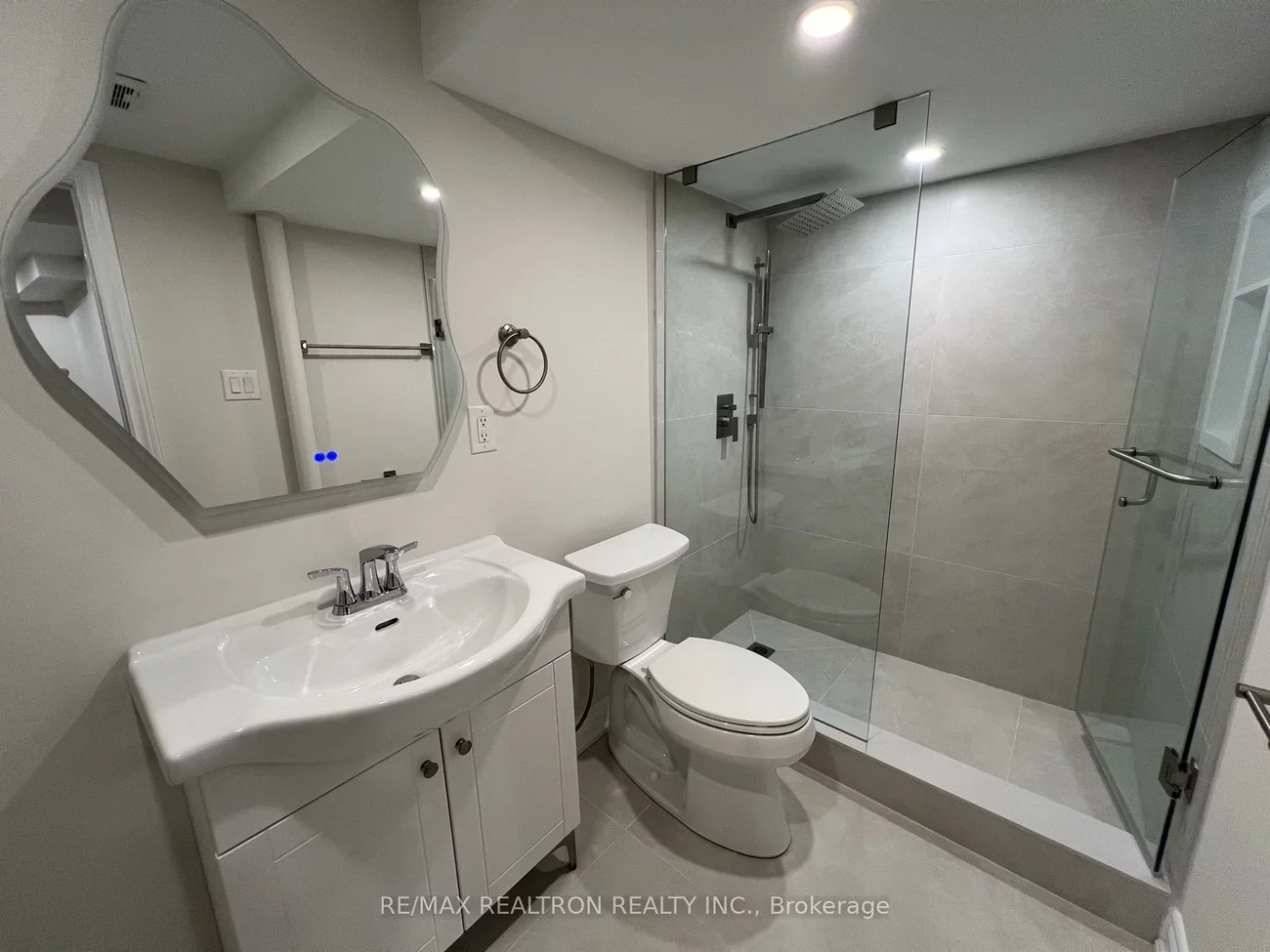 42, Butterfield, Maple, Vaughan
