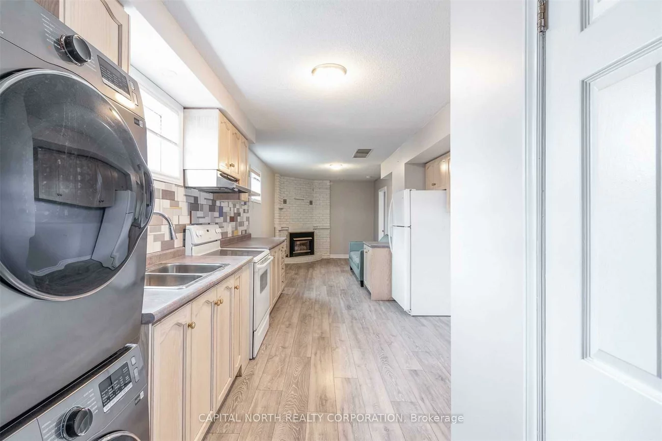 2, Imperial, East Woodbridge, Vaughan