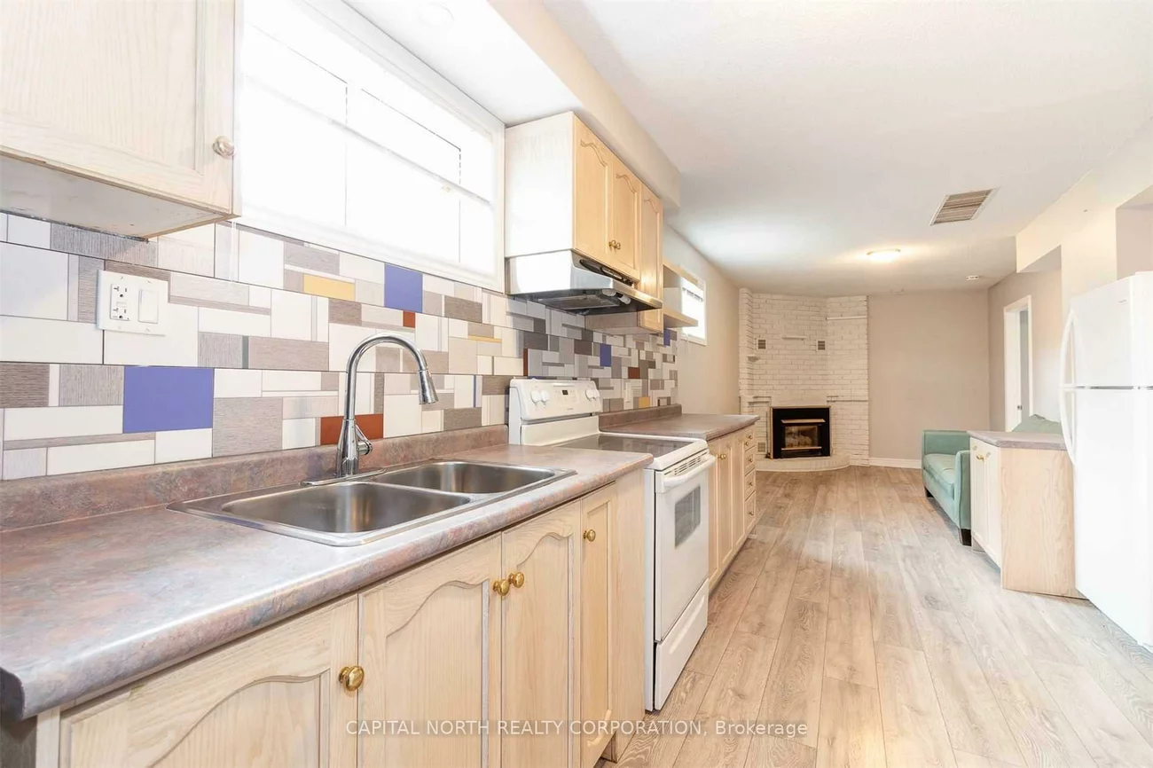2, Imperial, East Woodbridge, Vaughan