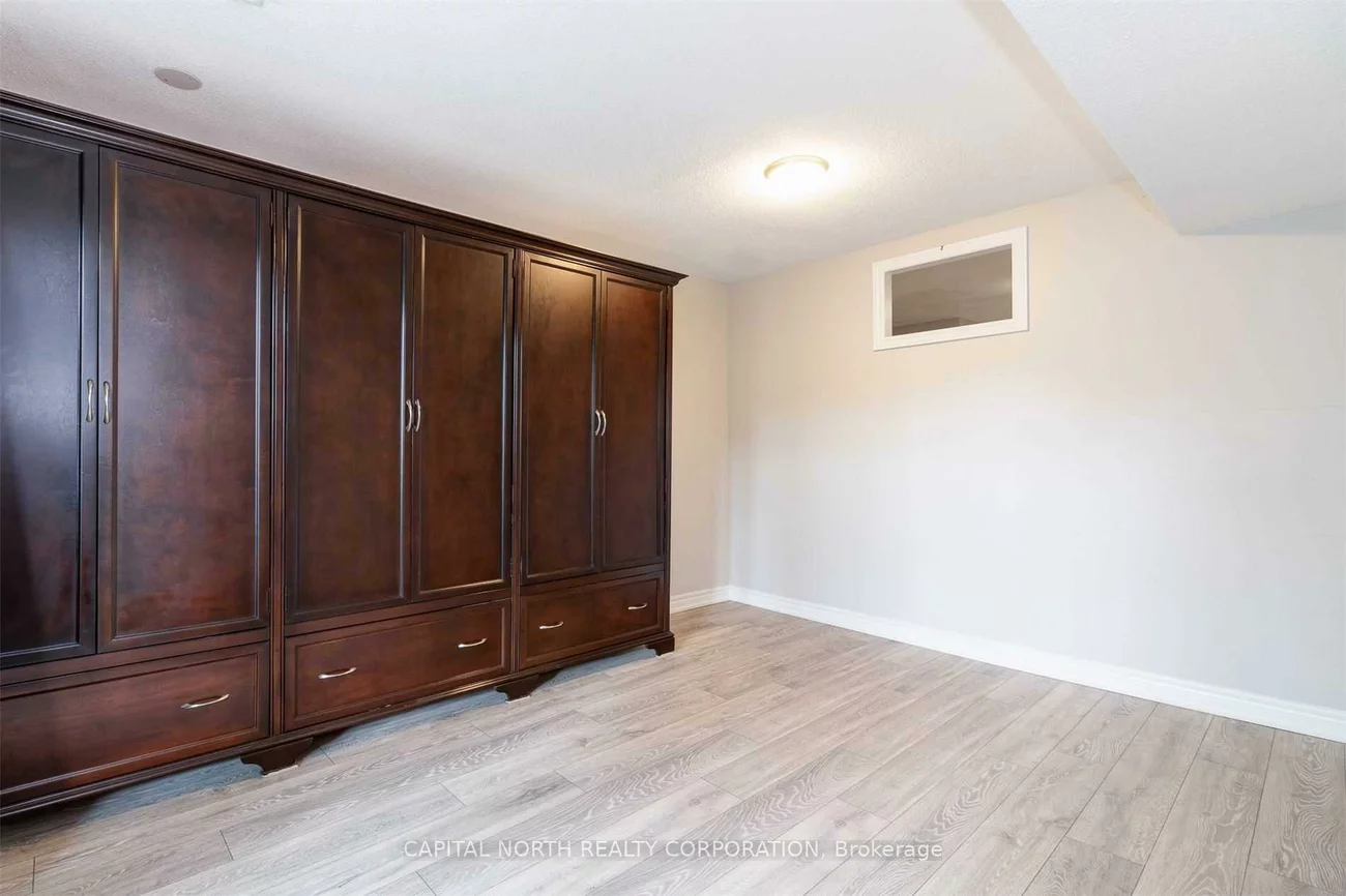 2, Imperial, East Woodbridge, Vaughan