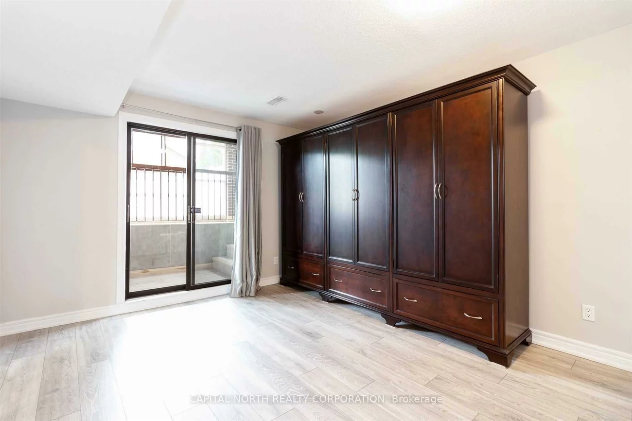 2, Imperial, East Woodbridge, Vaughan