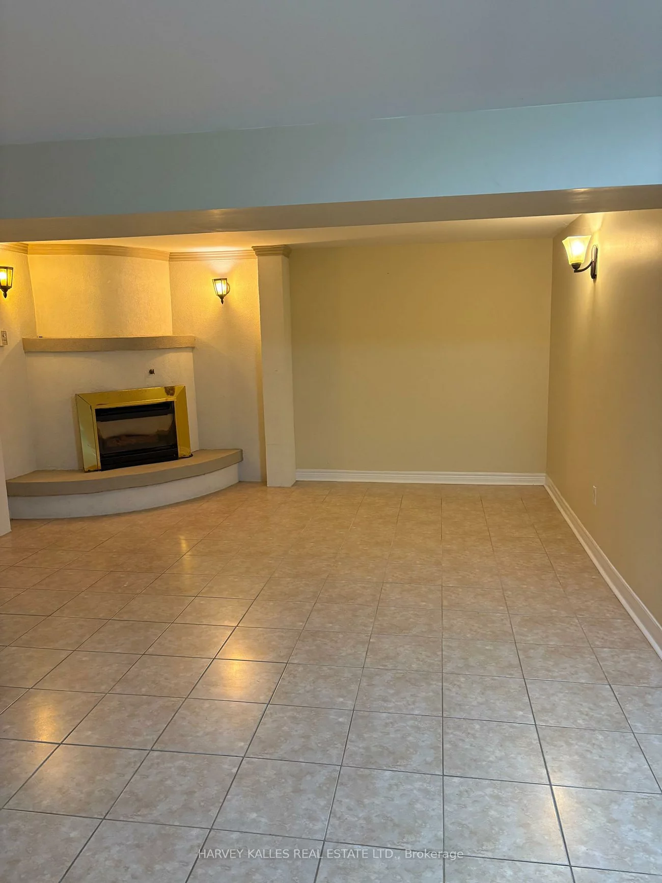 72, Button, West Woodbridge, Vaughan