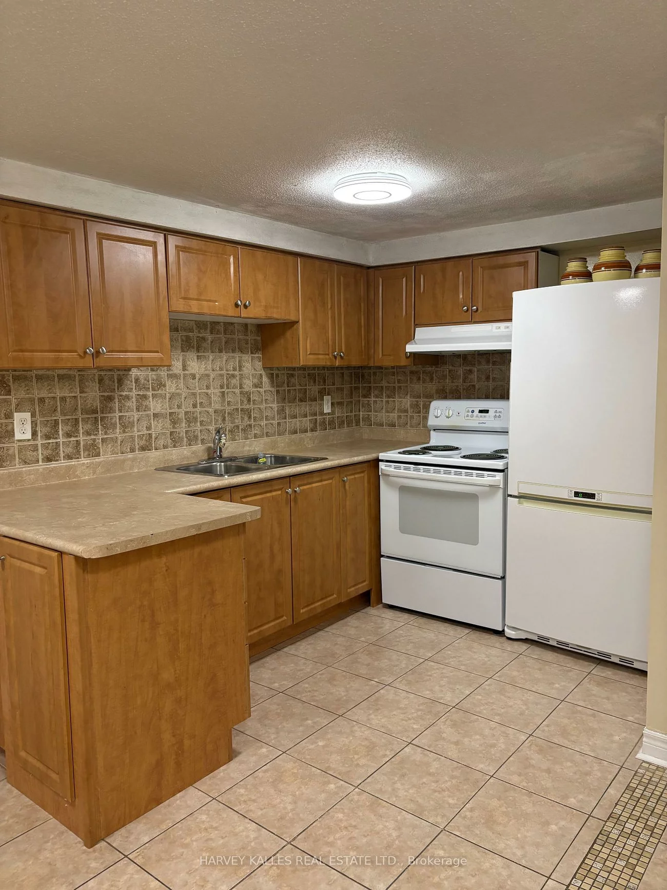 72, Button, West Woodbridge, Vaughan