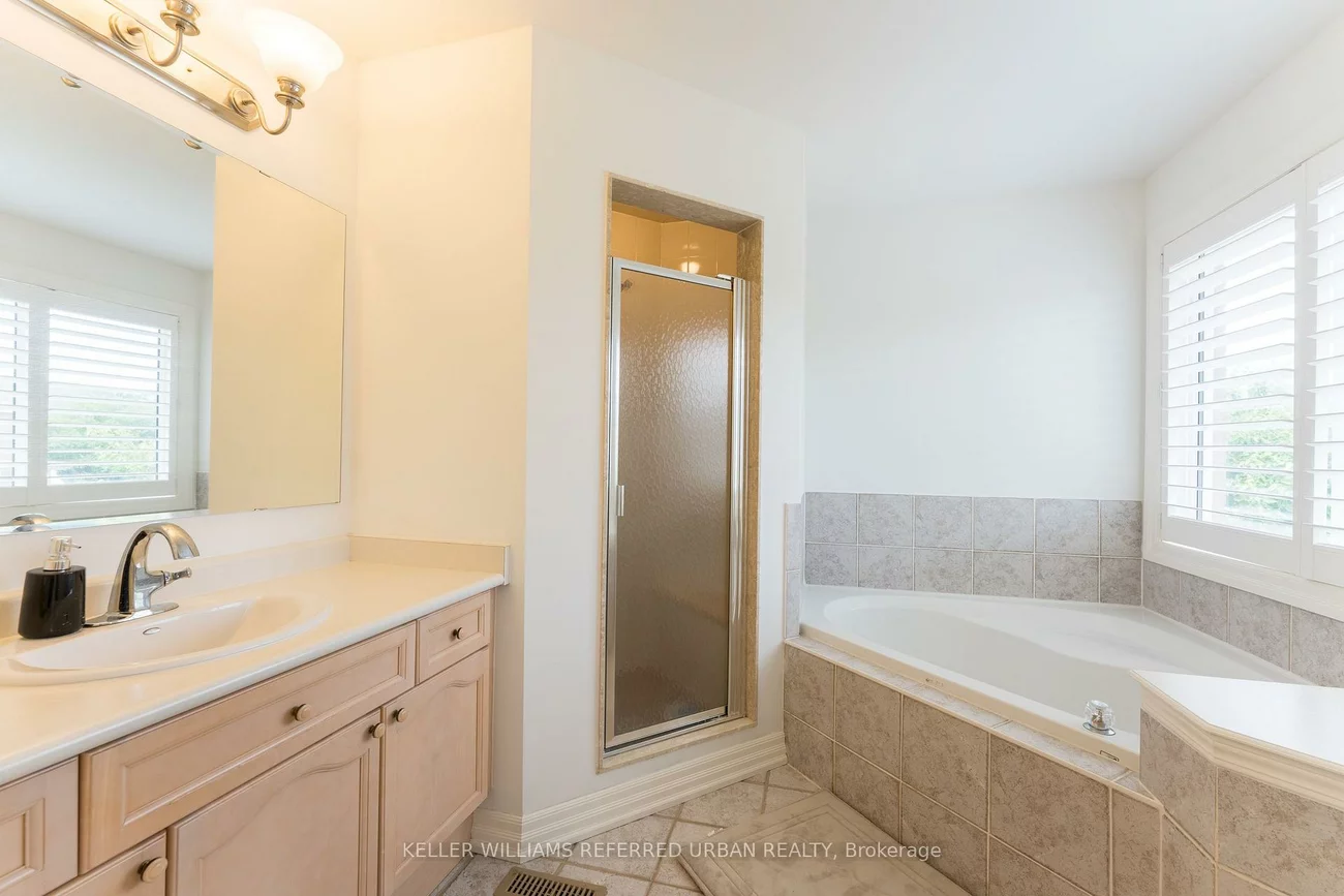 25, Ocean, Vellore Village, Vaughan