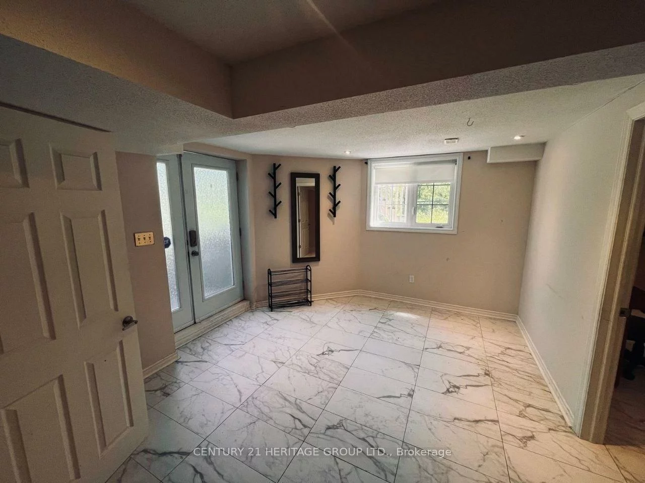 51, Apple Grove, Patterson, Vaughan