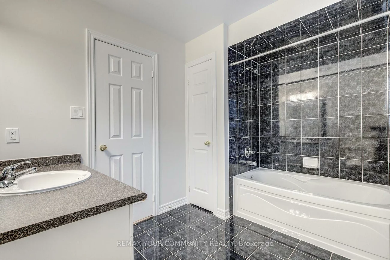 76, Ivy Glen, Patterson, Vaughan