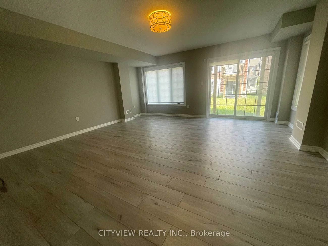 90, Sandwell, Vellore Village, Vaughan