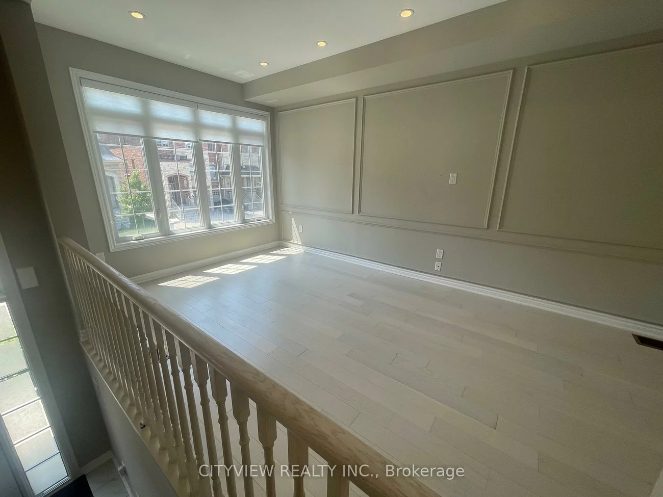 90, Sandwell, Vellore Village, Vaughan