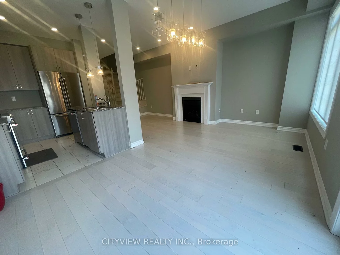 90, Sandwell, Vellore Village, Vaughan
