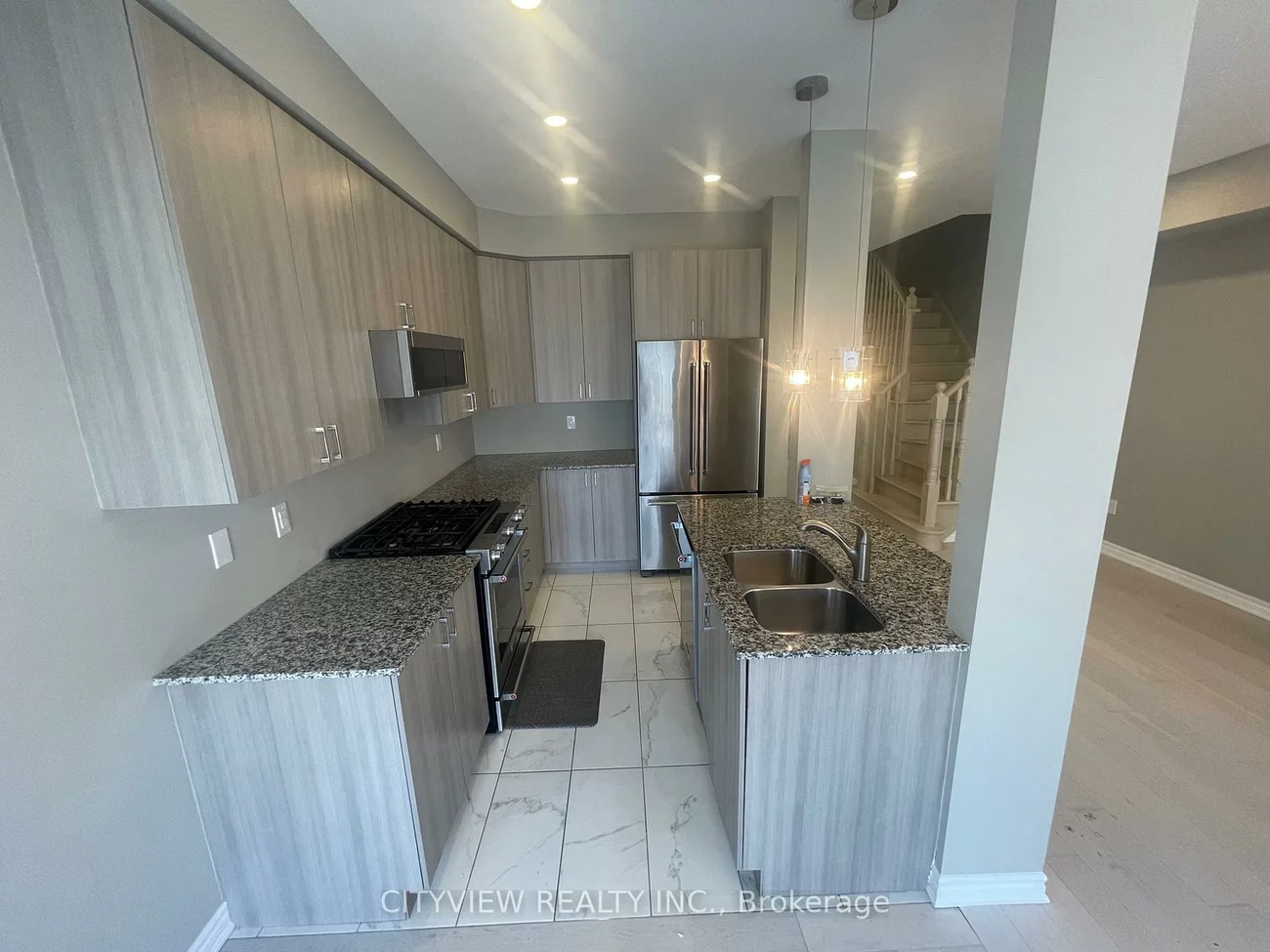 90, Sandwell, Vellore Village, Vaughan