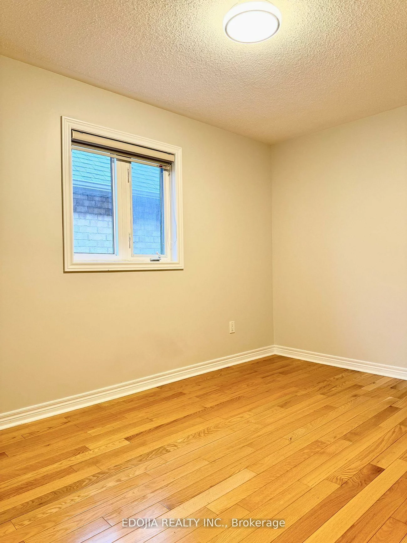 15, Catalpa, Patterson, Vaughan