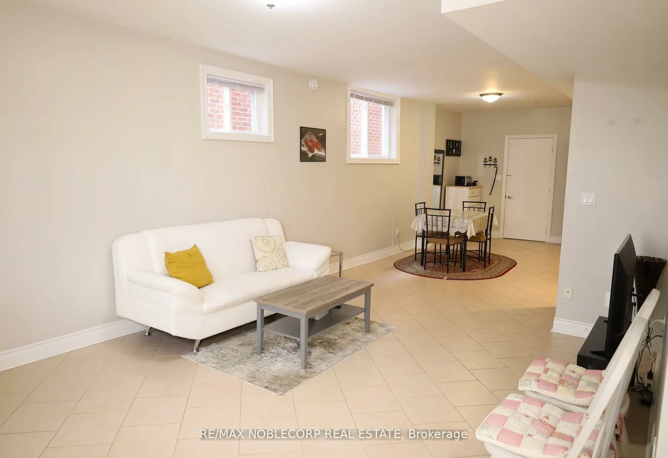 5, Twinberry, East Woodbridge, Vaughan