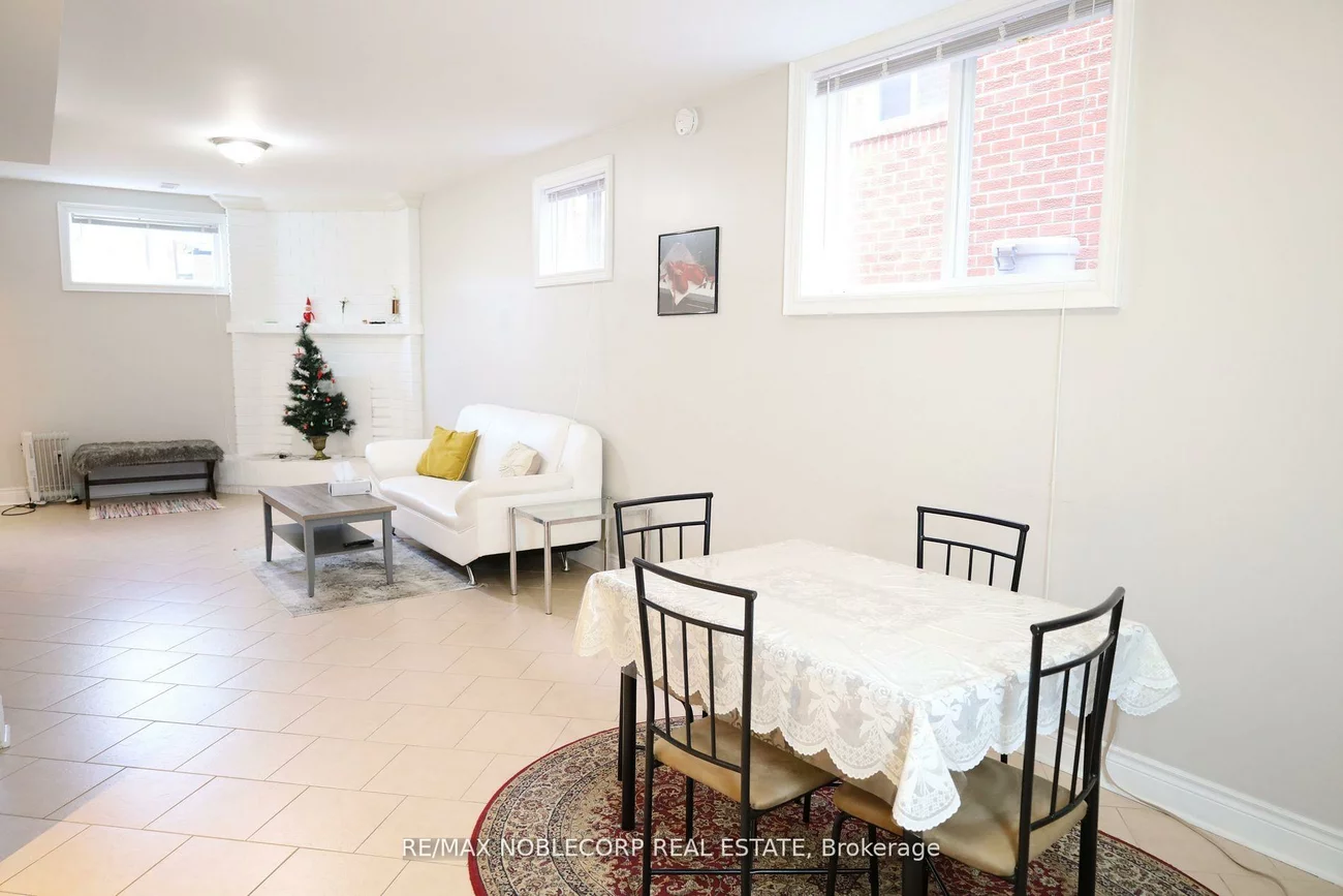 5, Twinberry, East Woodbridge, Vaughan