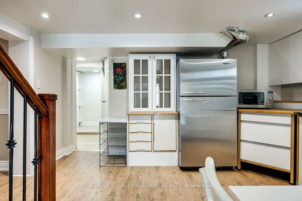 71, Hawman, Vaughan Grove, Vaughan