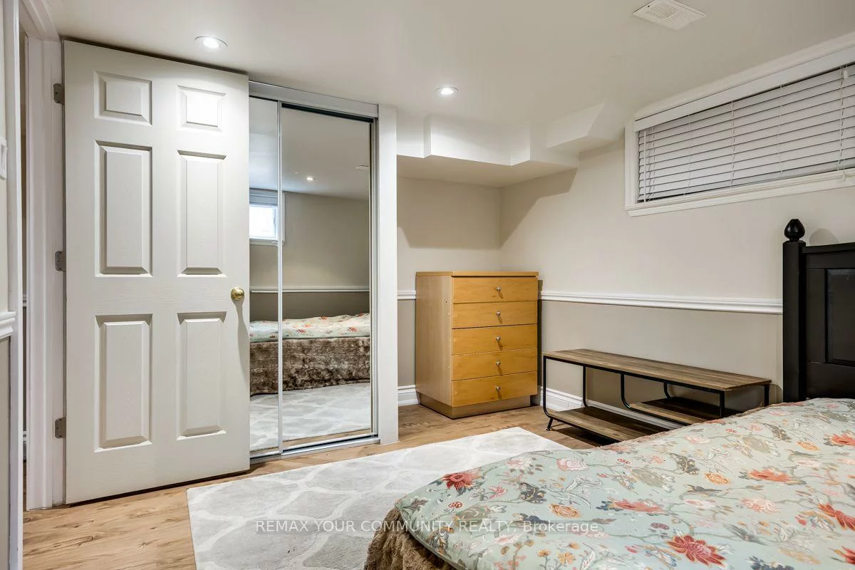 71, Hawman, Vaughan Grove, Vaughan