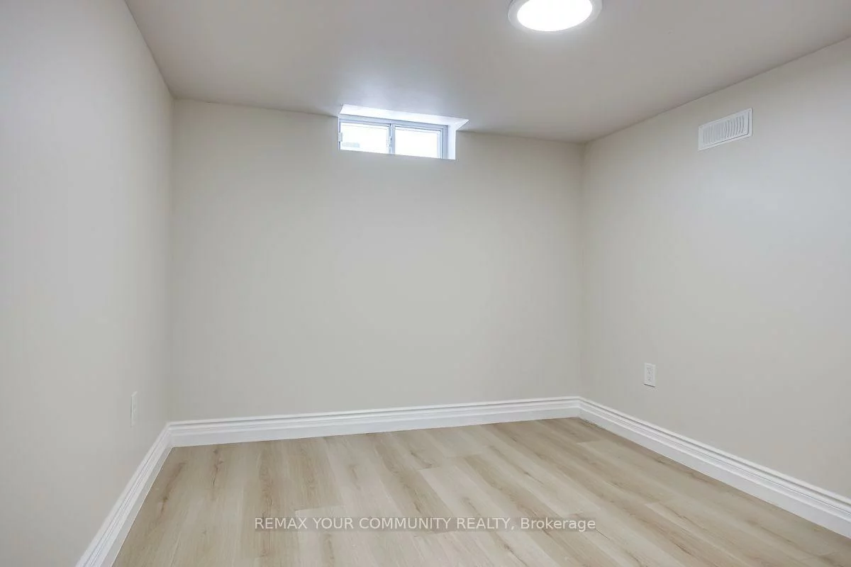 71, Hawman, Vaughan Grove, Vaughan