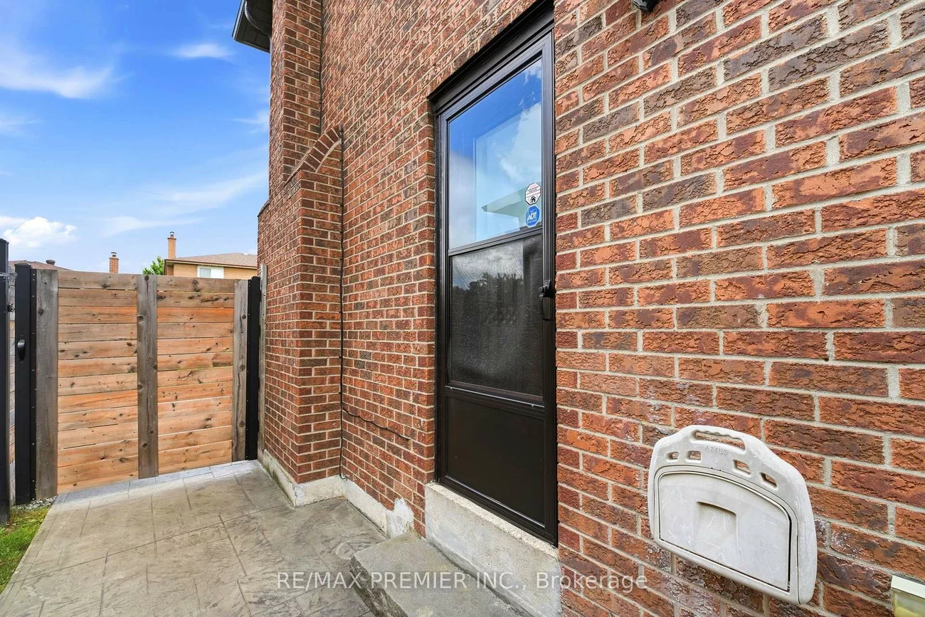 21, Avon, East Woodbridge, Vaughan