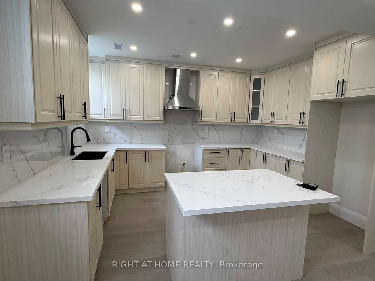 2, Chesney, Kleinburg, Vaughan