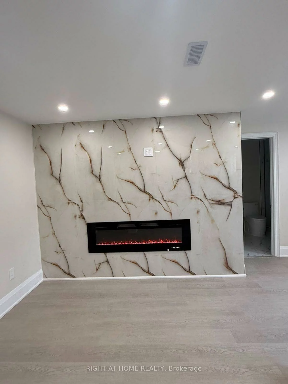 2, Chesney, Kleinburg, Vaughan