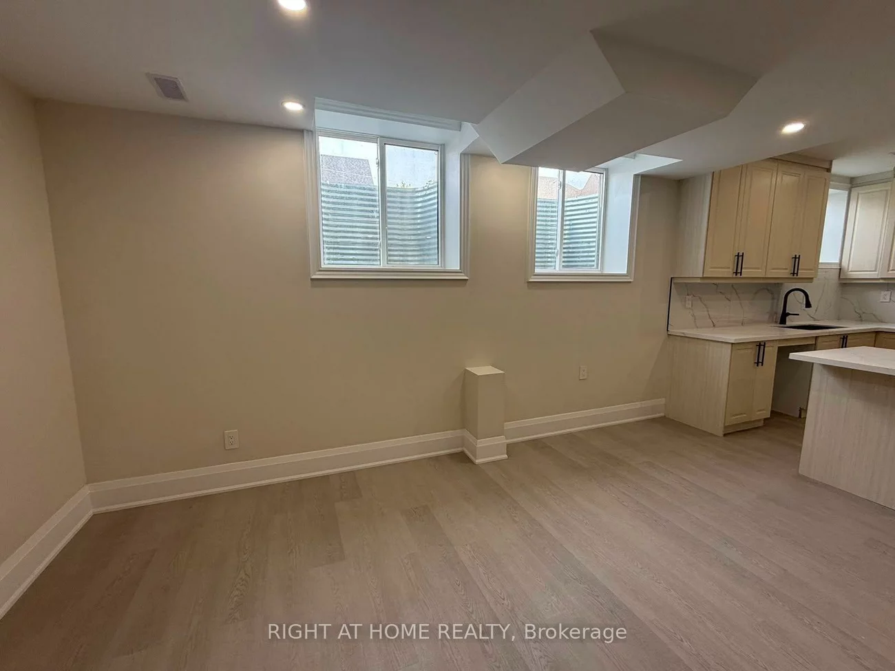 2, Chesney, Kleinburg, Vaughan