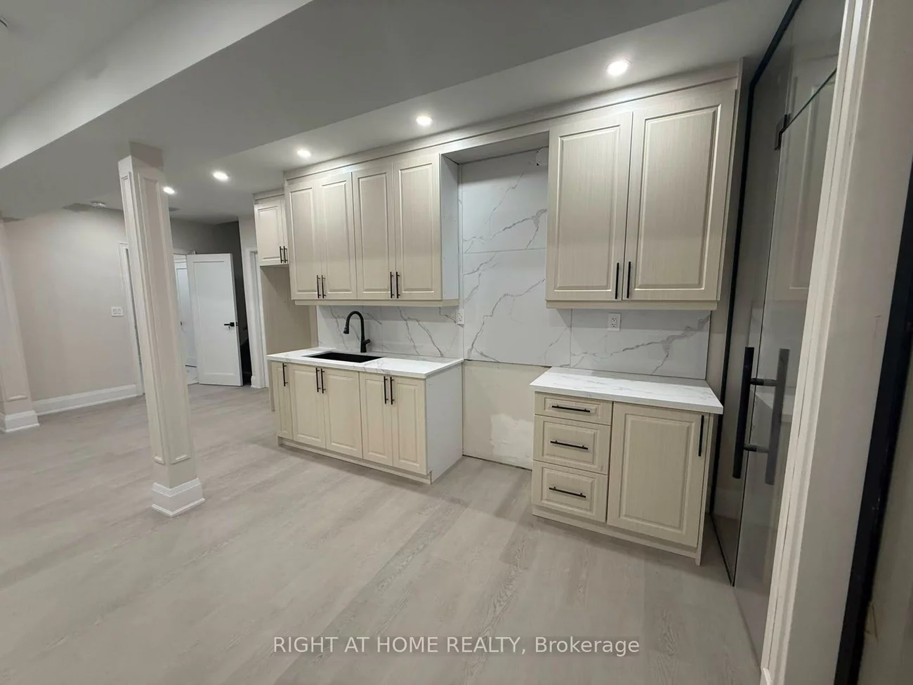 2, Chesney, Kleinburg, Vaughan