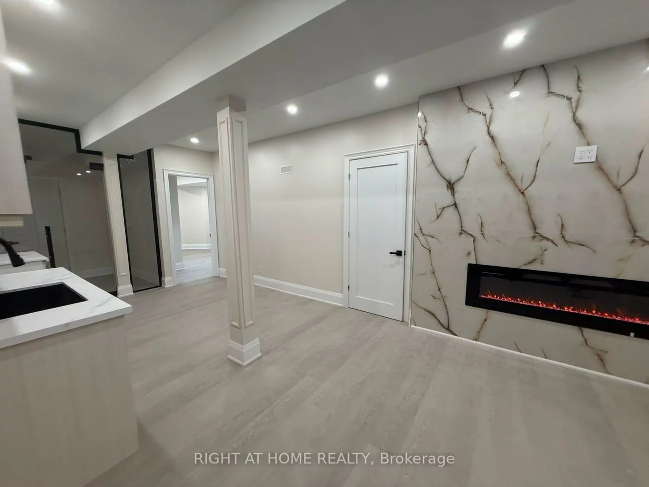 2, Chesney, Kleinburg, Vaughan