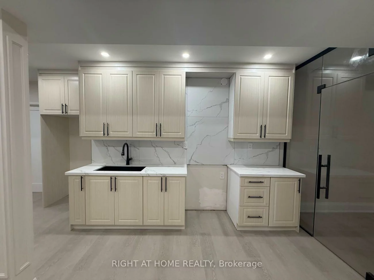 2, Chesney, Kleinburg, Vaughan