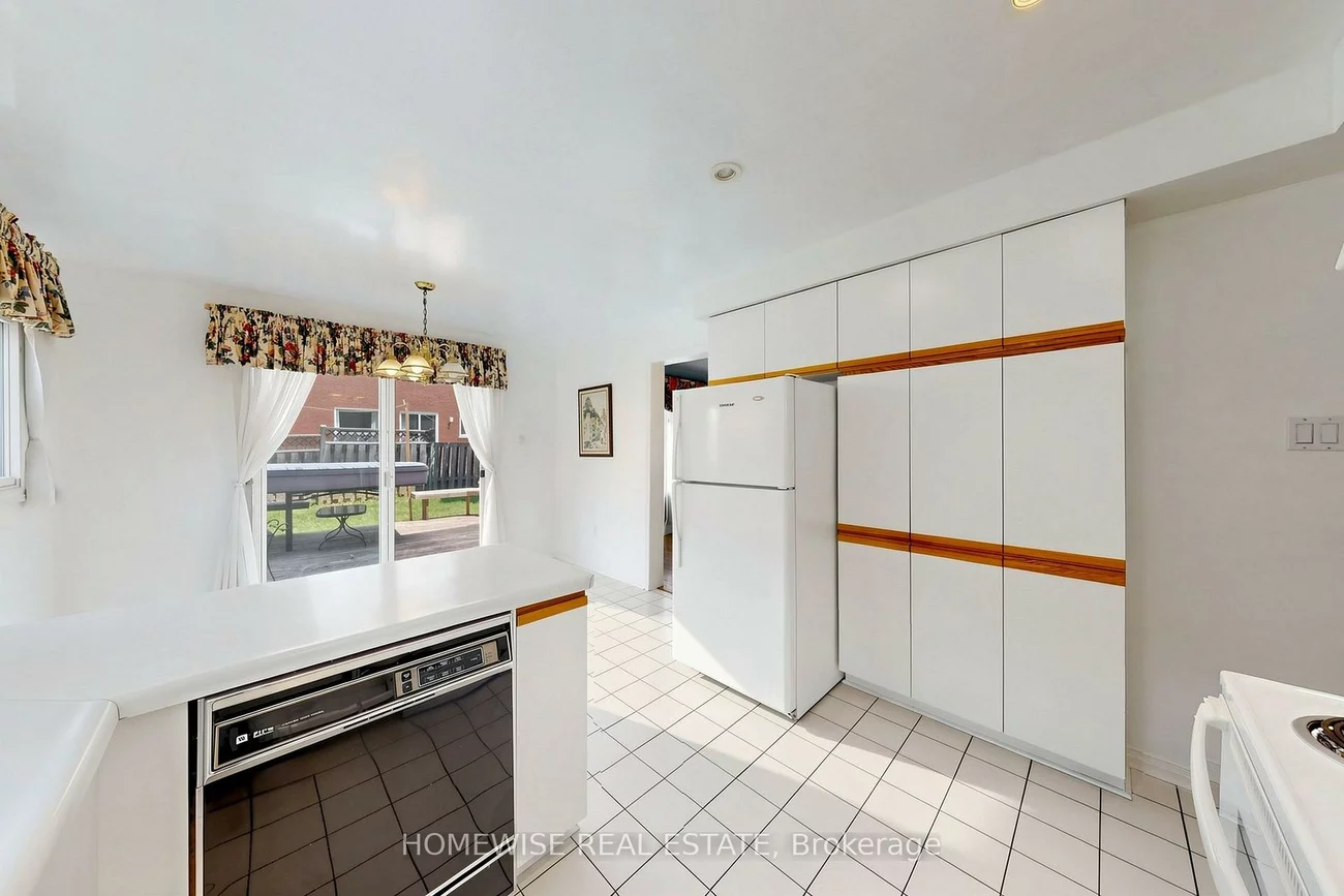 11, Briarcliffe, Brownridge, Vaughan