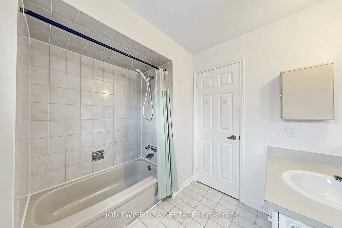 11, Briarcliffe, Brownridge, Vaughan