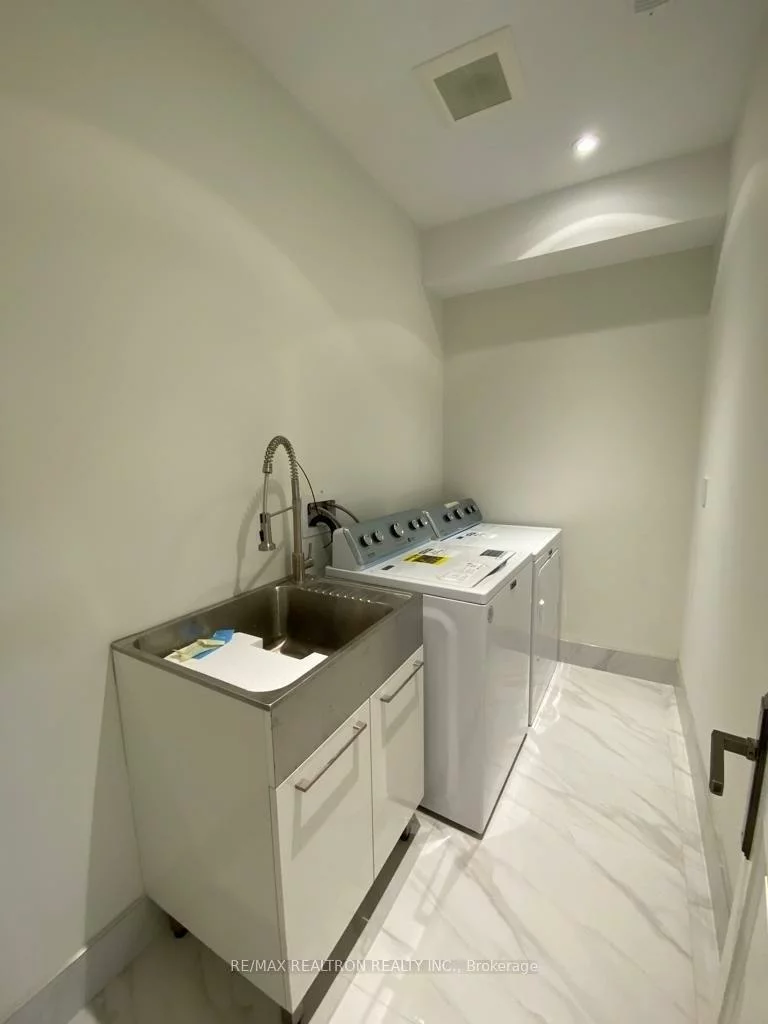 25, Lancer, Maple, Vaughan