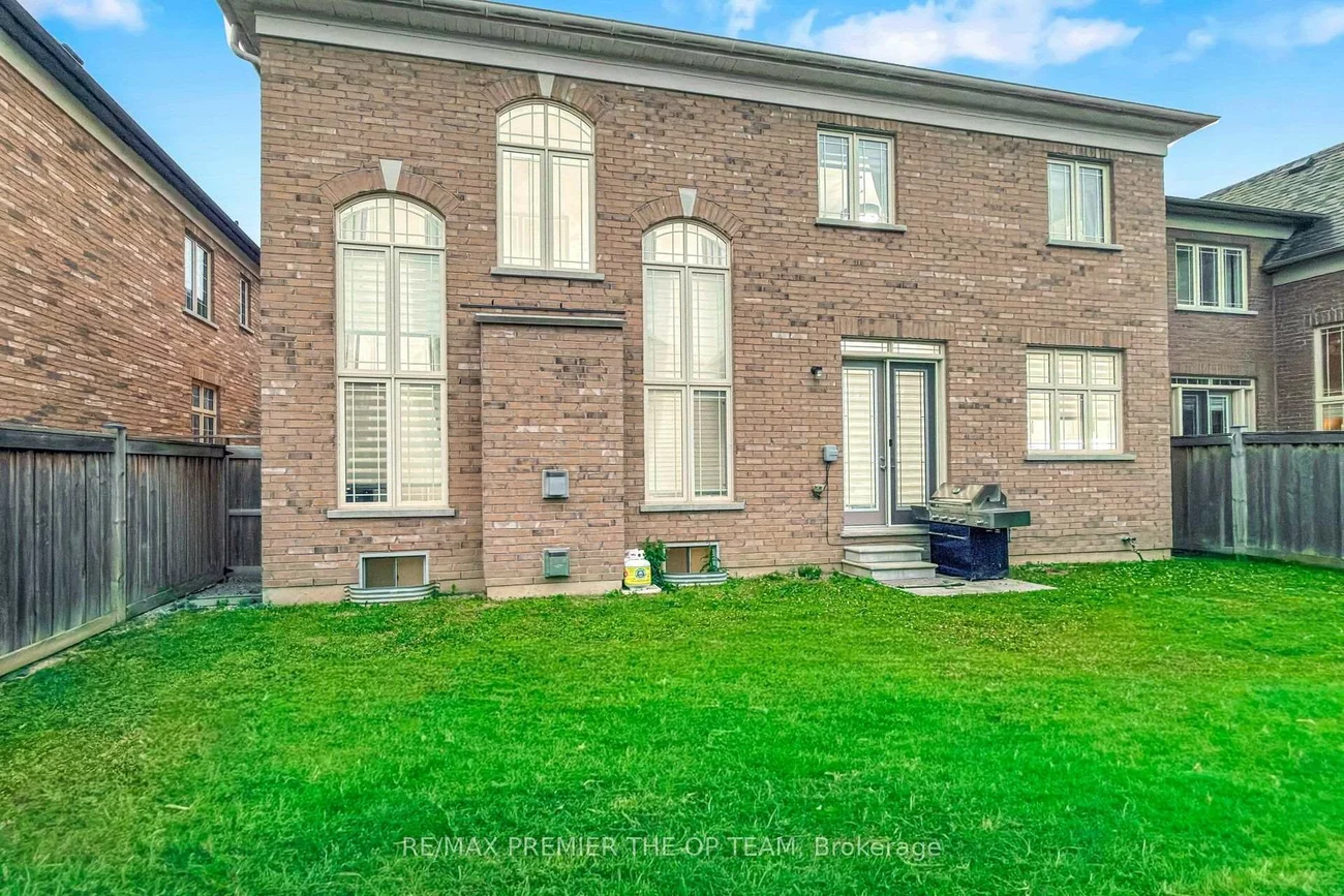 60, Chesney, Kleinburg, Vaughan