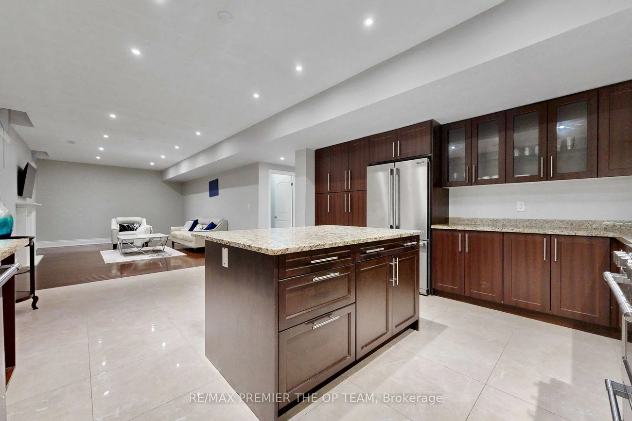 60, Chesney, Kleinburg, Vaughan