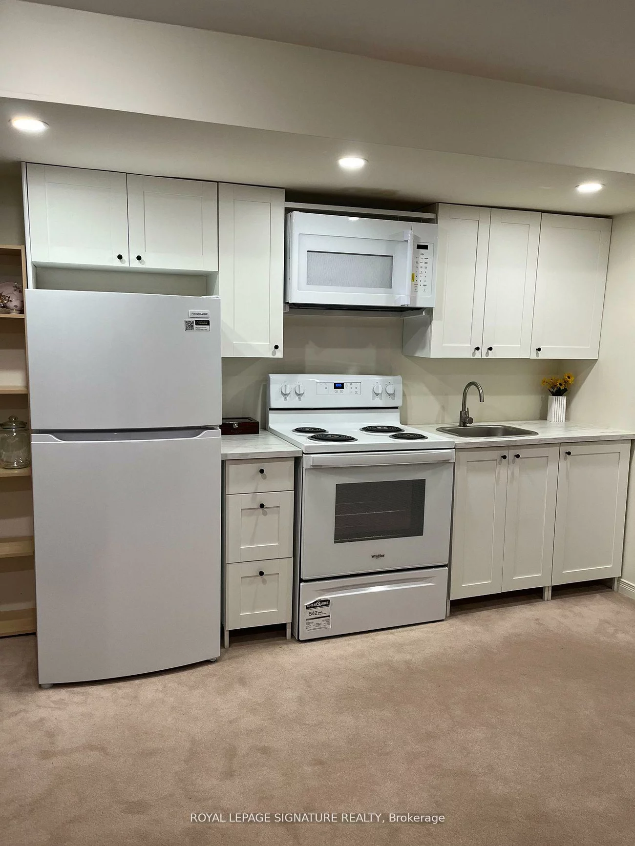 686, York Hill, Crestwood-Springfarm-Yorkhill, Vaughan