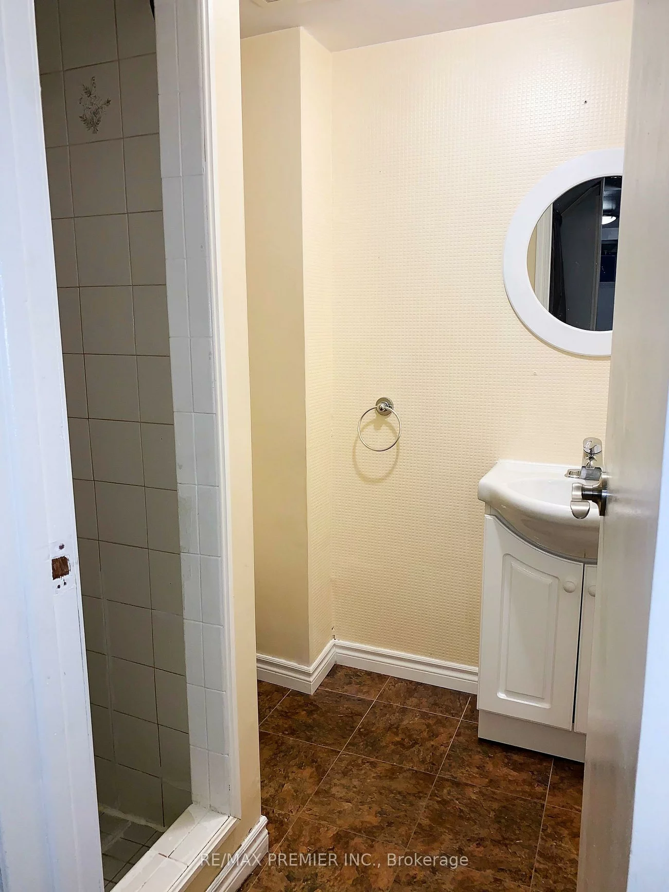 33, Albany, West Woodbridge, Vaughan