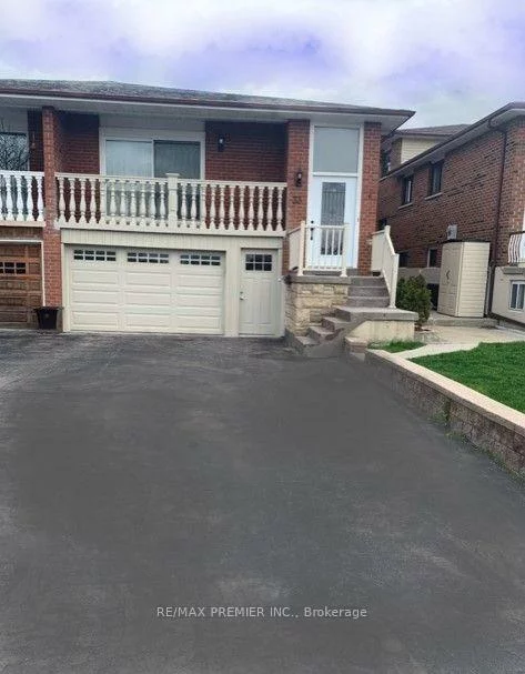 33, Albany, West Woodbridge, Vaughan
