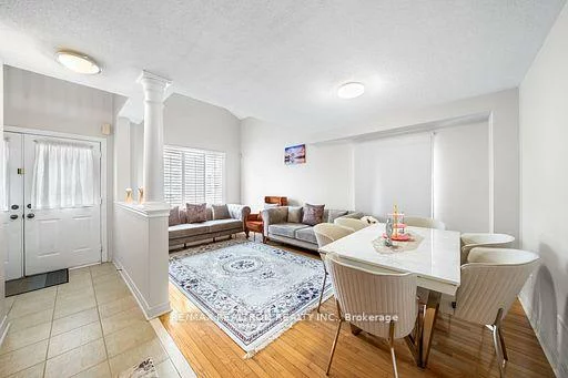 23, Tierra, Vellore Village, Vaughan