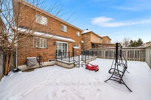23, Tierra, Vellore Village, Vaughan