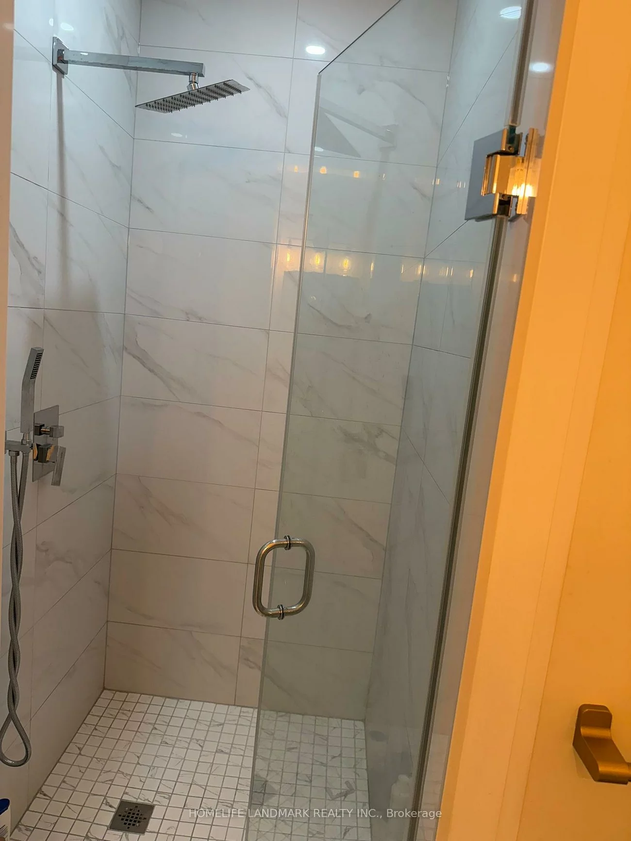 187, Stormont (Room ), Vellore Village, Vaughan