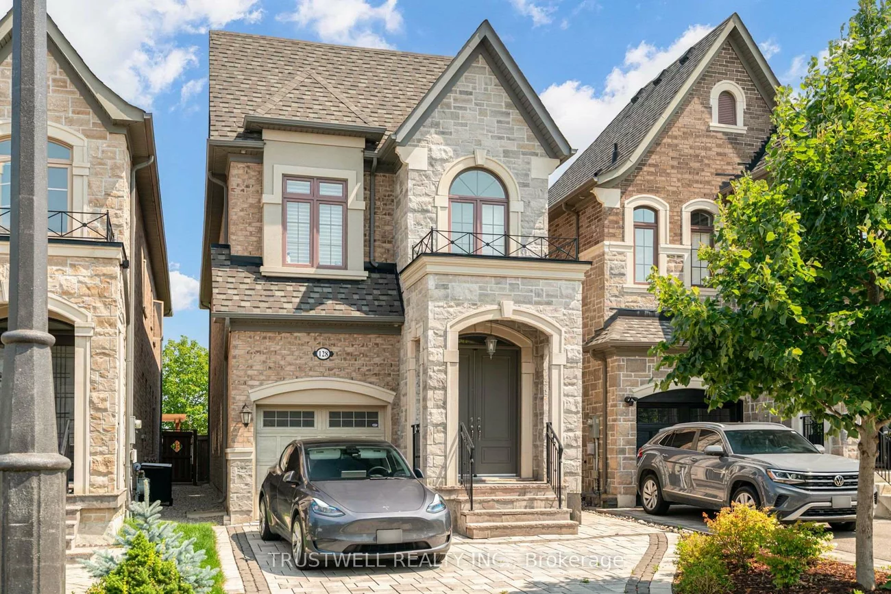128, Hatton Garden, Vellore Village, Vaughan