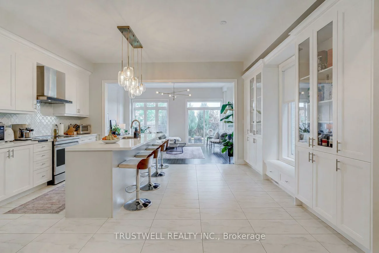 128, Hatton Garden, Vellore Village, Vaughan