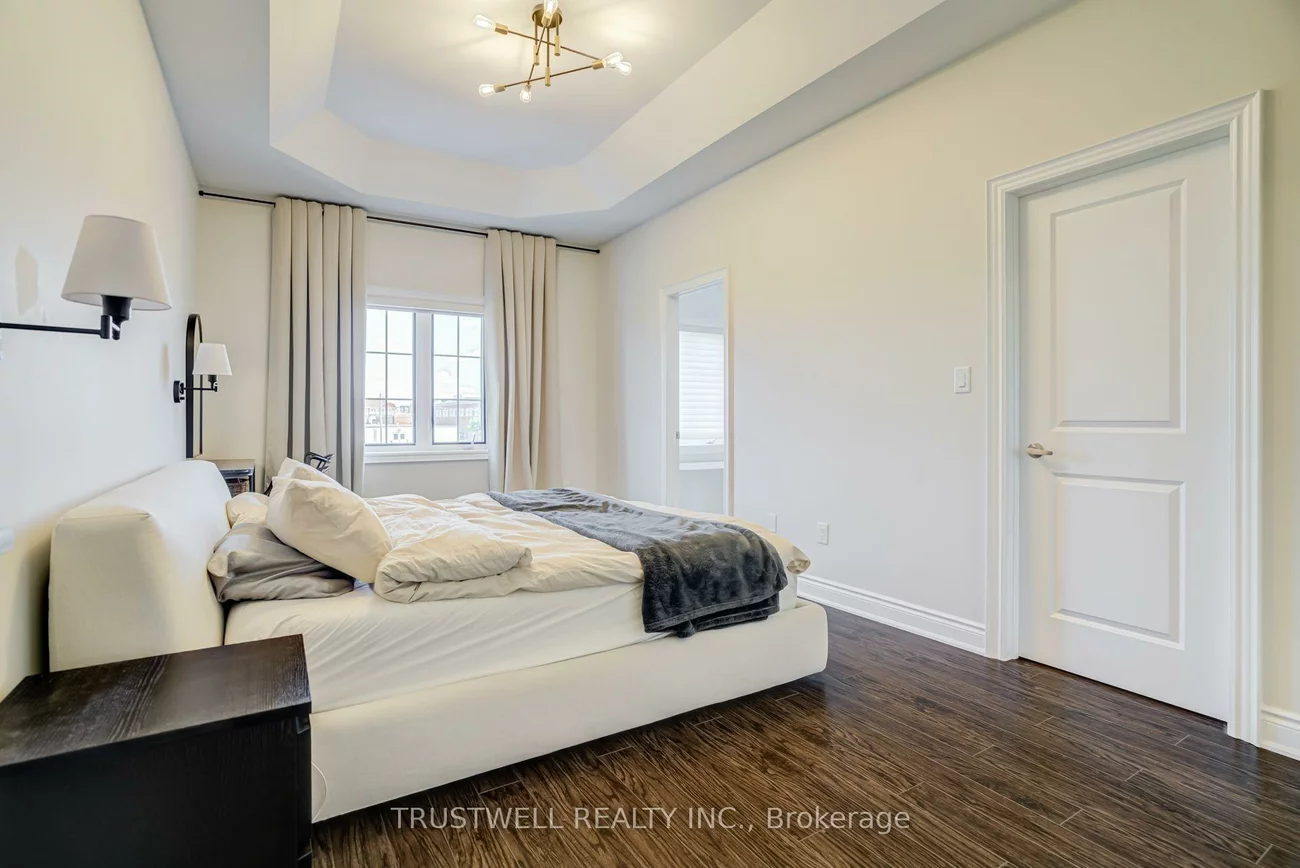 128, Hatton Garden, Vellore Village, Vaughan