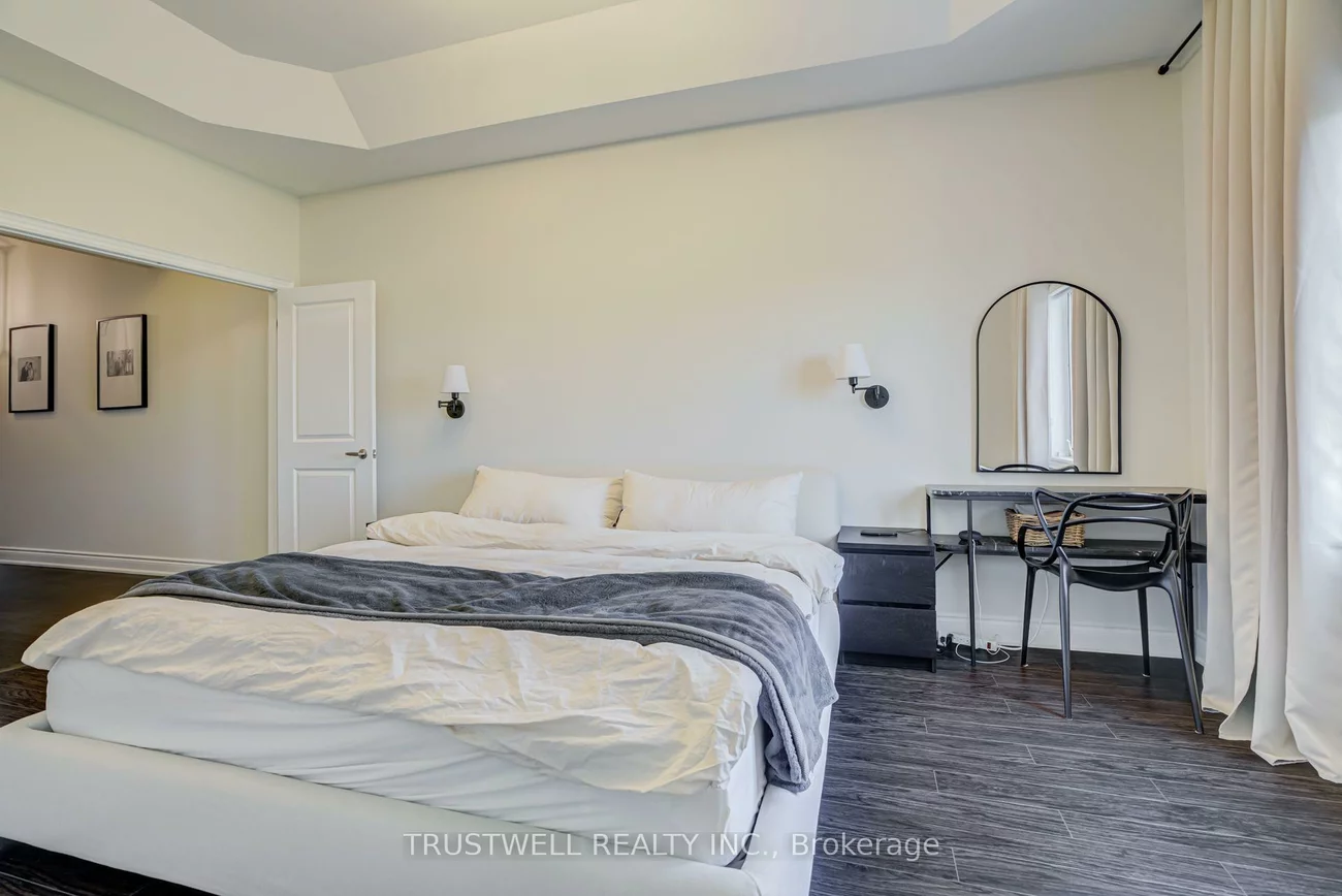 128, Hatton Garden, Vellore Village, Vaughan