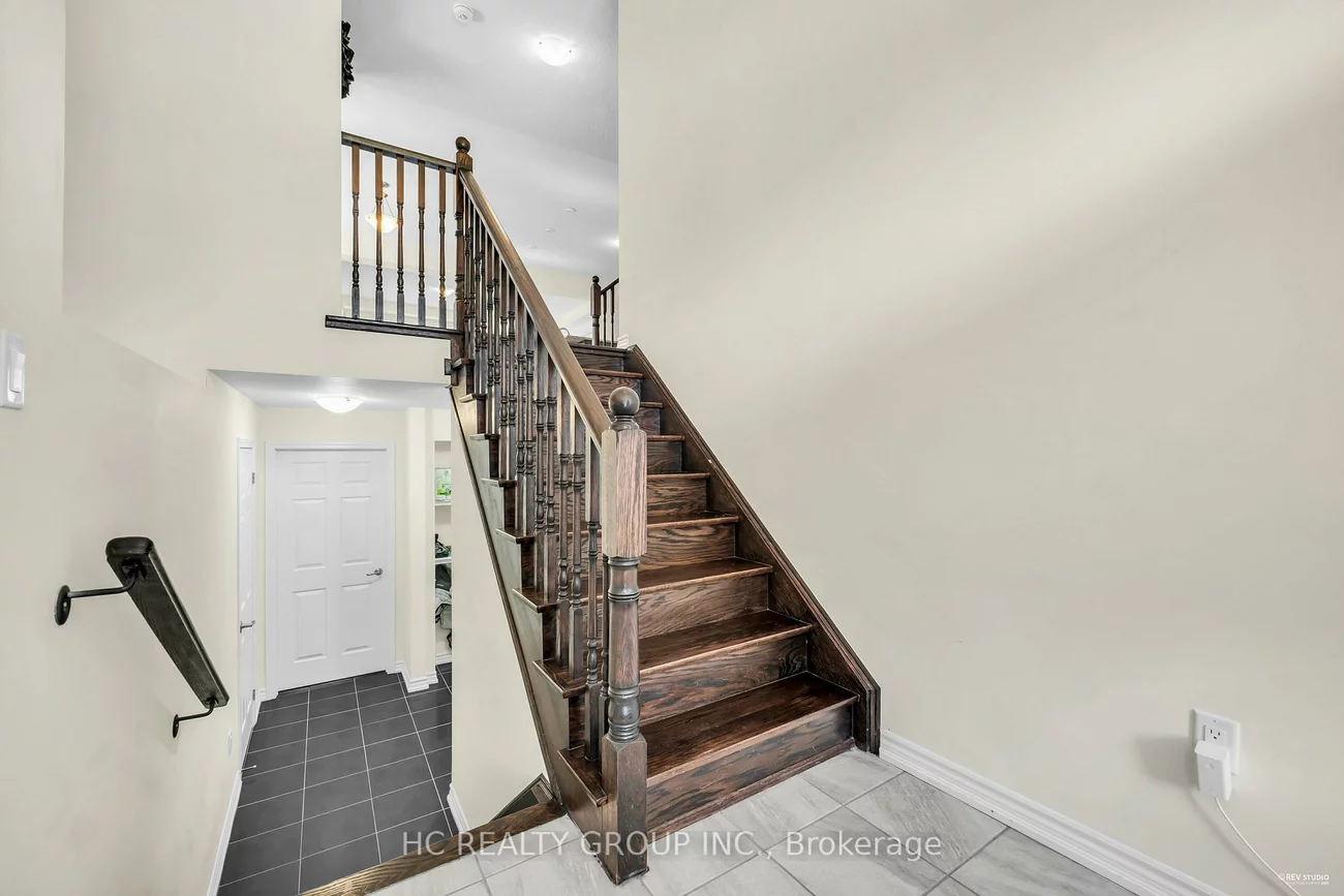 50, Faust, Kleinburg, Vaughan