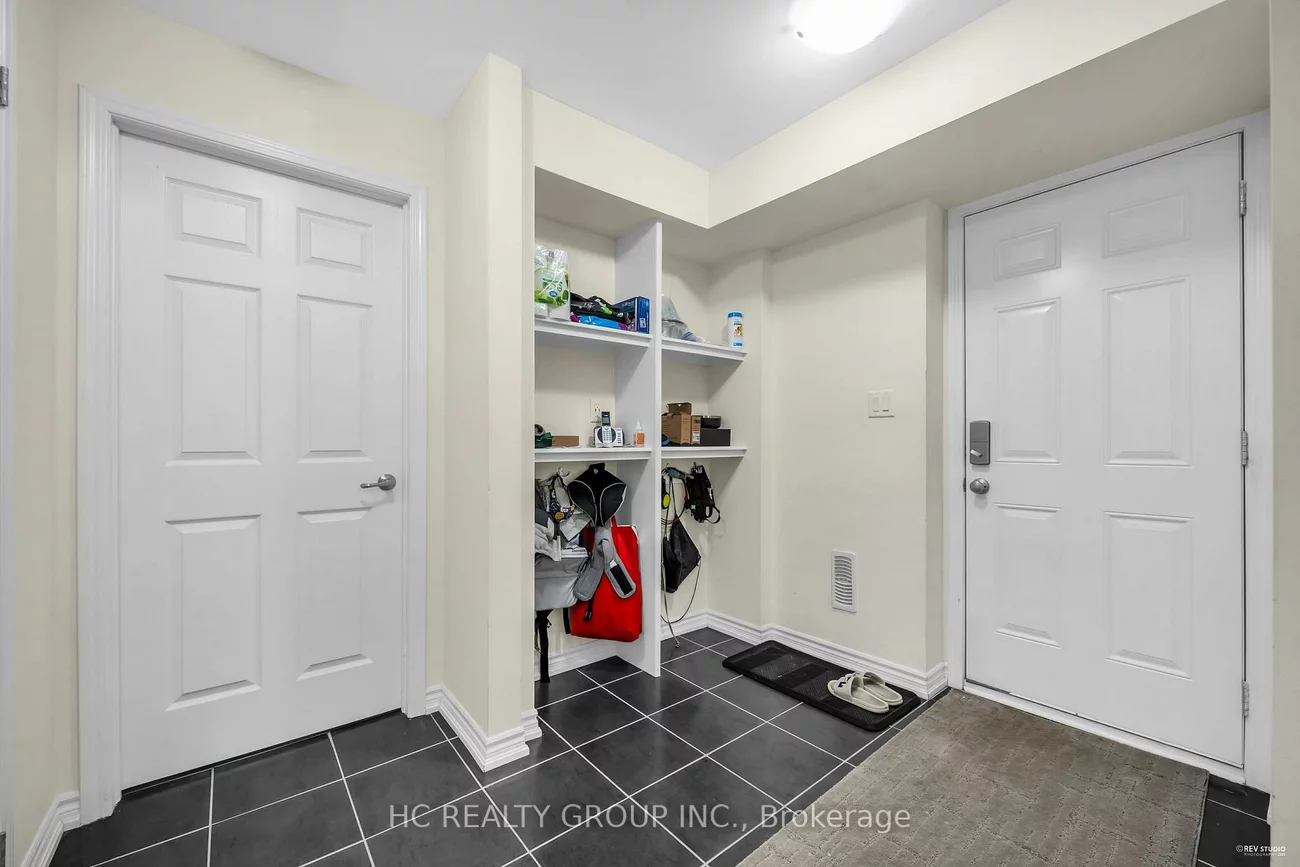 50, Faust, Kleinburg, Vaughan
